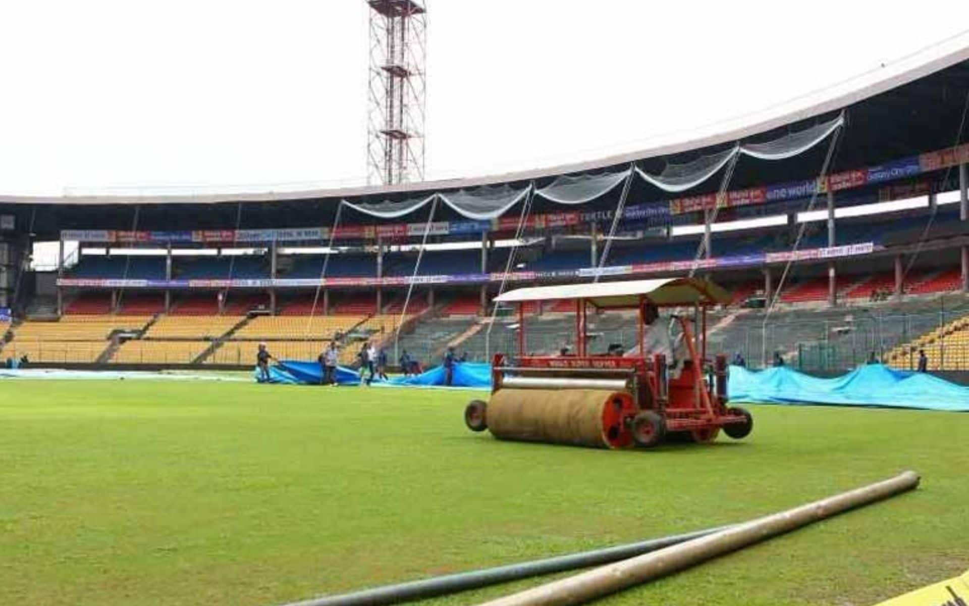 M Chinnaswamy Stadium Bengaluru Weather Report For RCB Vs SRH IPL 2024 Match